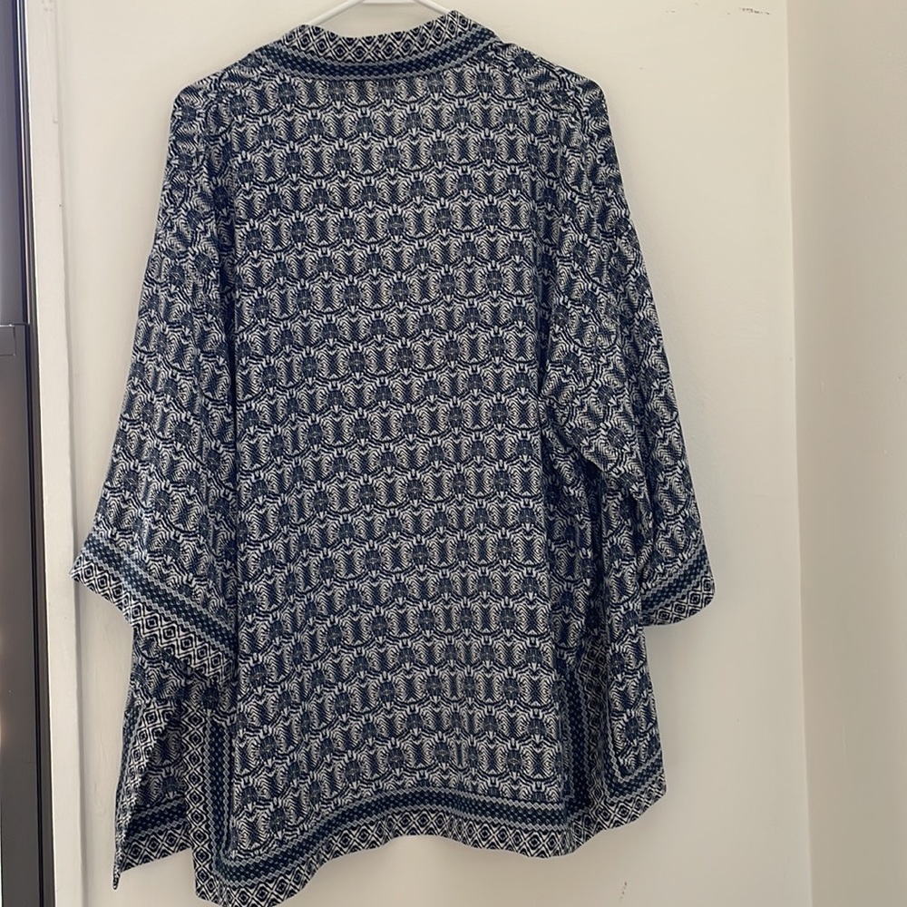 Max Studio Shawl - Picture 4 of 6